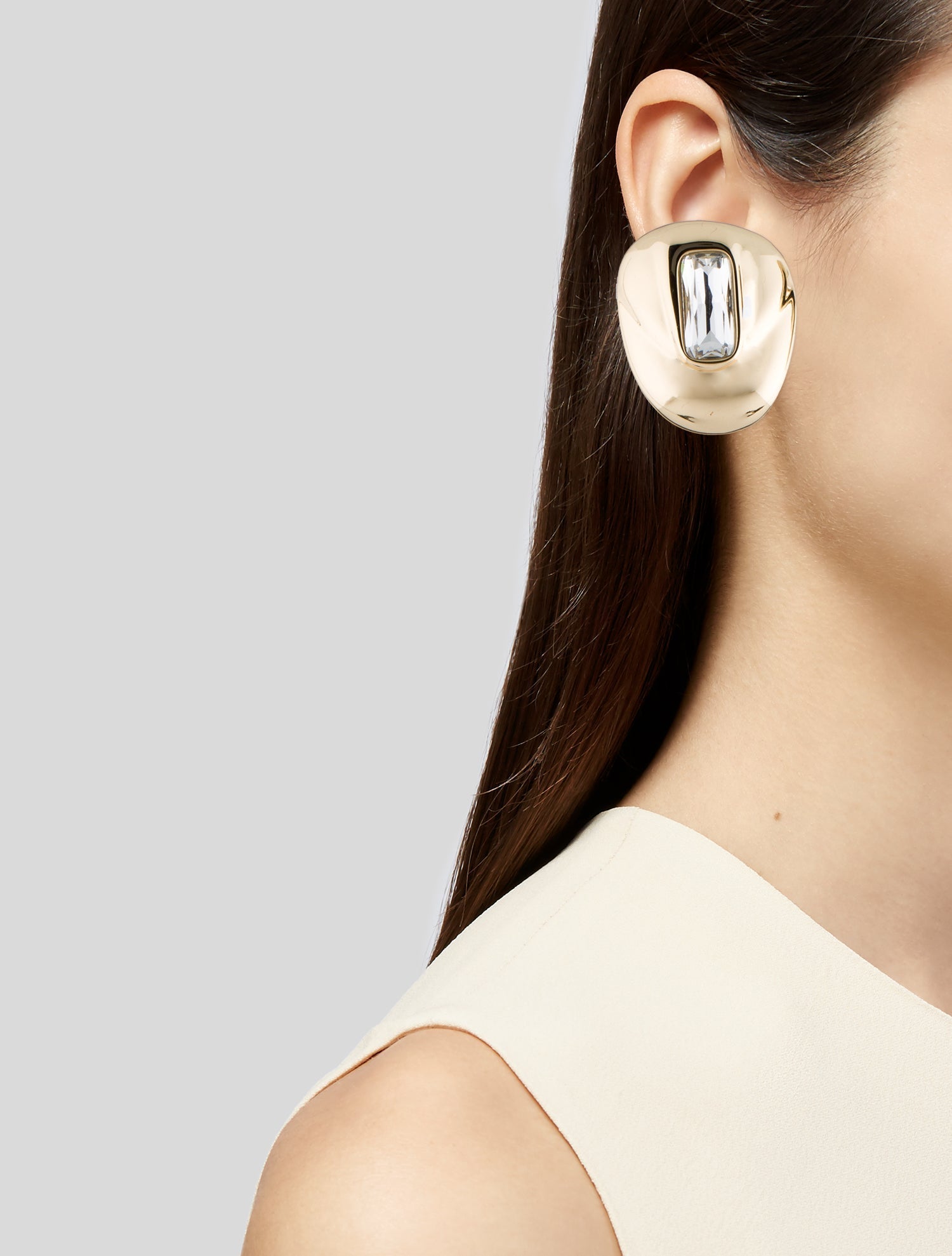 Retrofête Crystal Bianca Ear clip Earrings