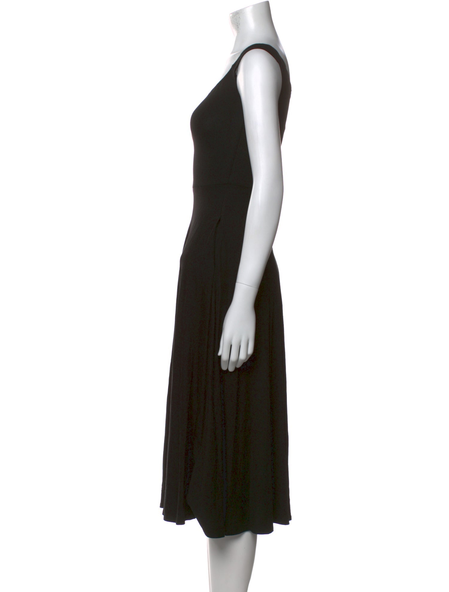 Reformation Scoop Neck Midi Length Dress w/ Tags - Black Dresses, Clothing  - WRFMN332213 | The RealReal
