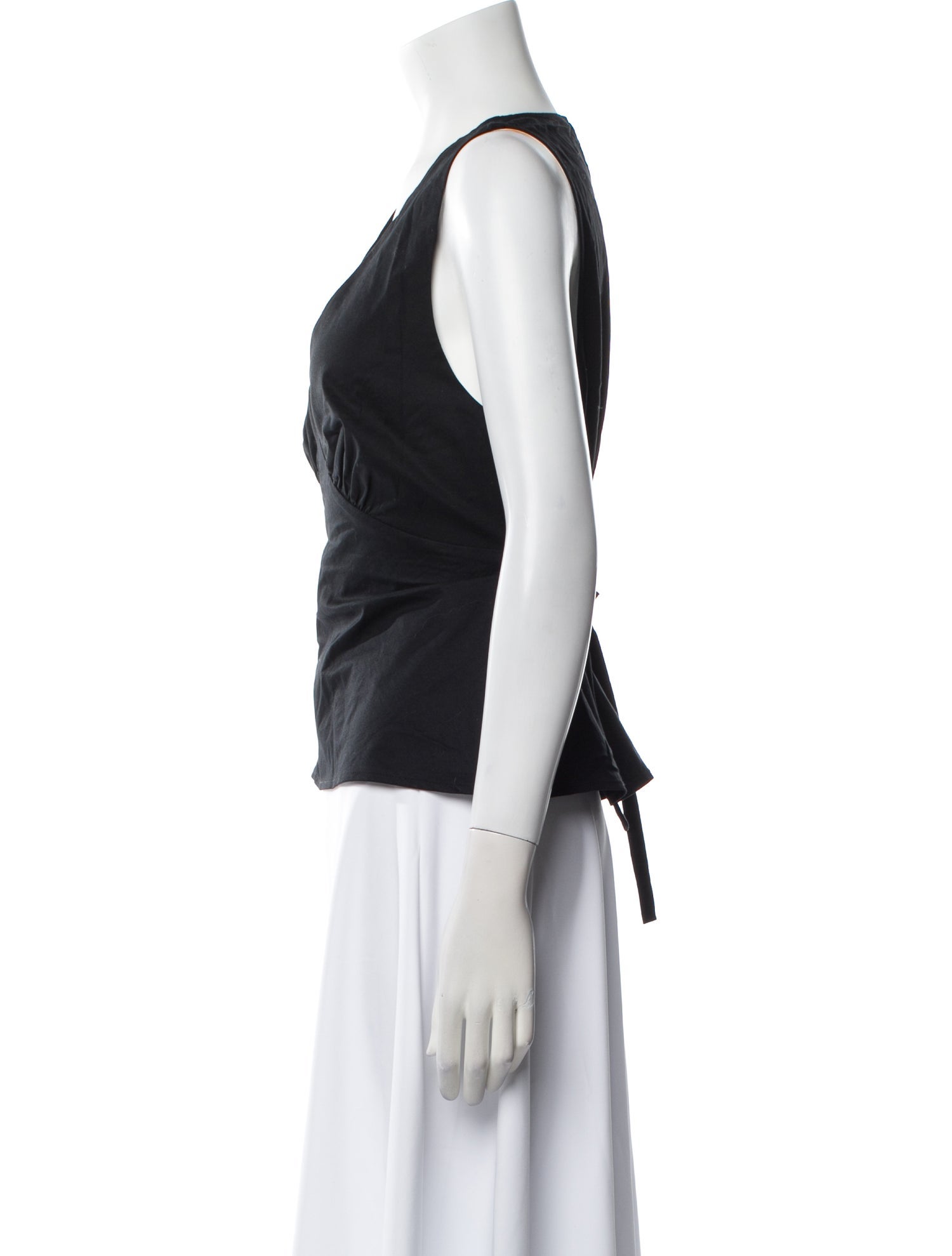 Reformation V-Neck Sleeveless Top