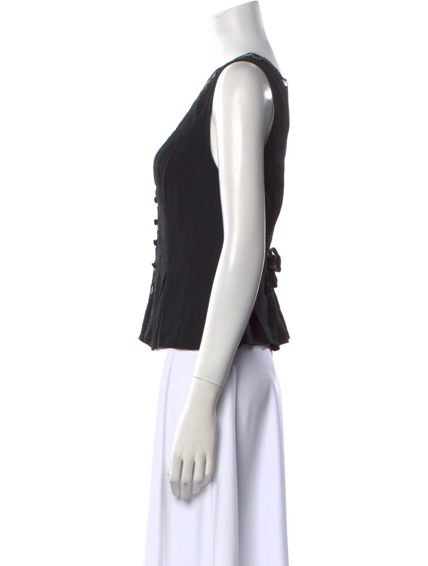 Reformation V-Neck Sleeveless Crop Top