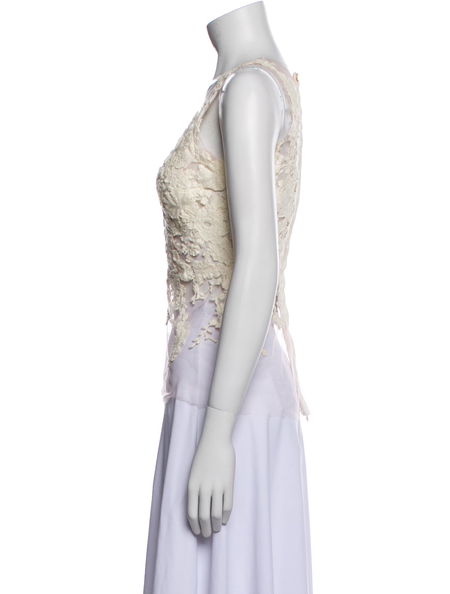 Rhea Costa Lace Pattern V-Neck Crop Top