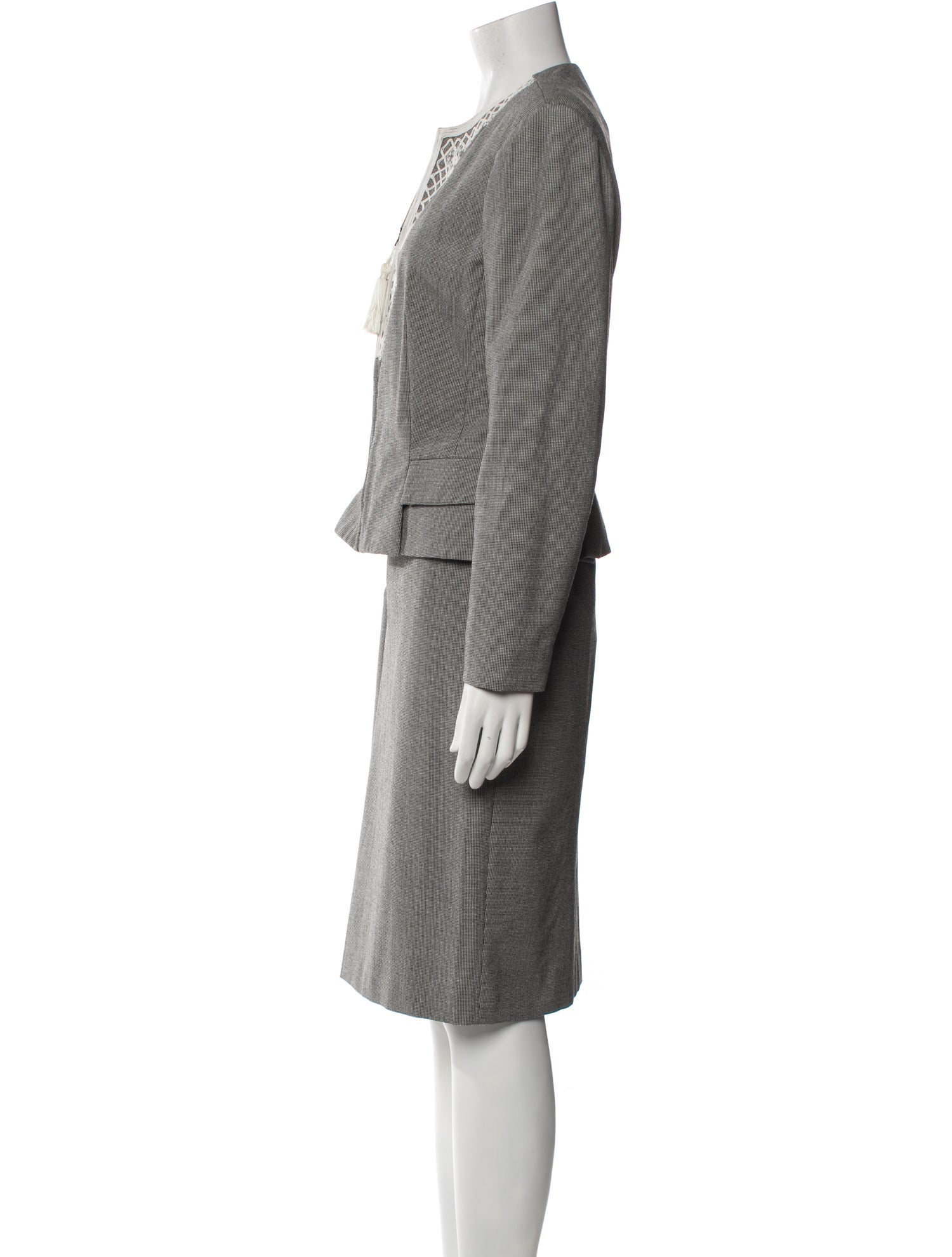 Teri Jon by Rickie Freeman Skirt Suit