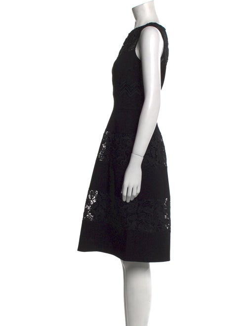 Teri Jon by Rickie Freeman Lace Knee-Length Dress