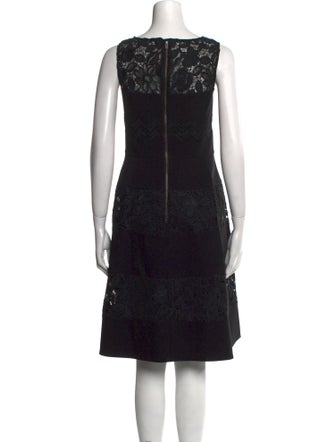 Teri Jon by Rickie Freeman Lace Knee-Length Dress