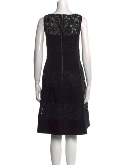 Teri Jon by Rickie Freeman Lace Knee-Length Dress