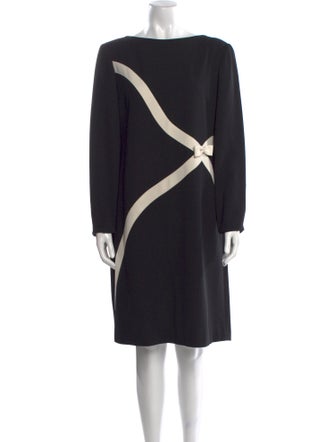 Teri Jon by Rickie Freeman Bateau Neckline Knee-Length Dress