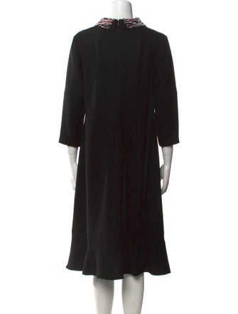 Teri Jon by Rickie Freeman V-Neck Midi Length Dress