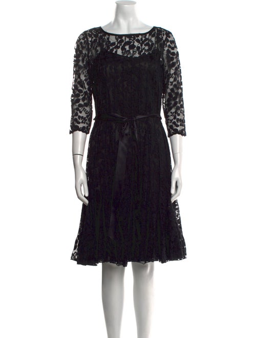 Teri Jon by Rickie Freeman Lace Pattern Knee-Length Dress