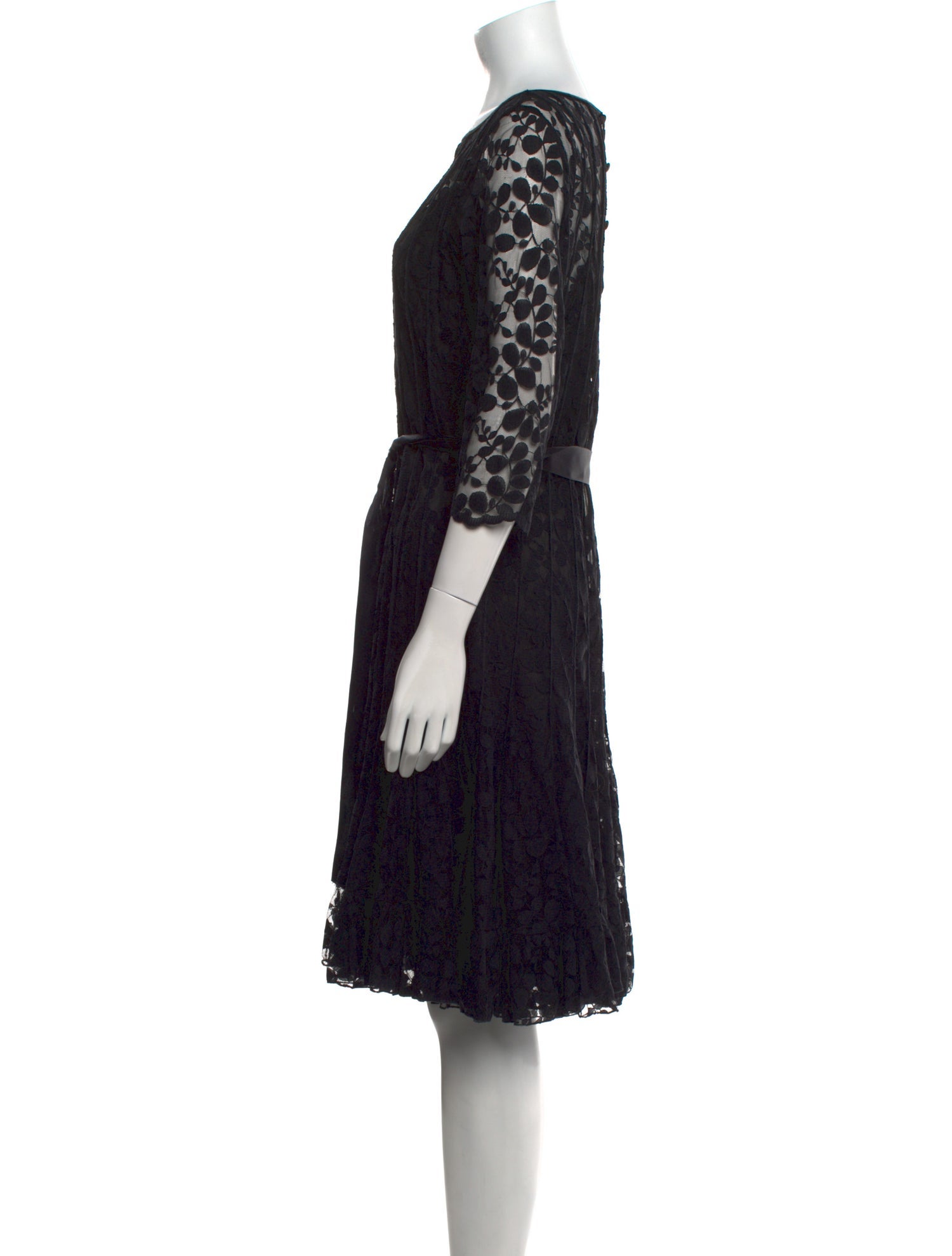 Teri Jon by Rickie Freeman Lace Pattern Knee-Length Dress
