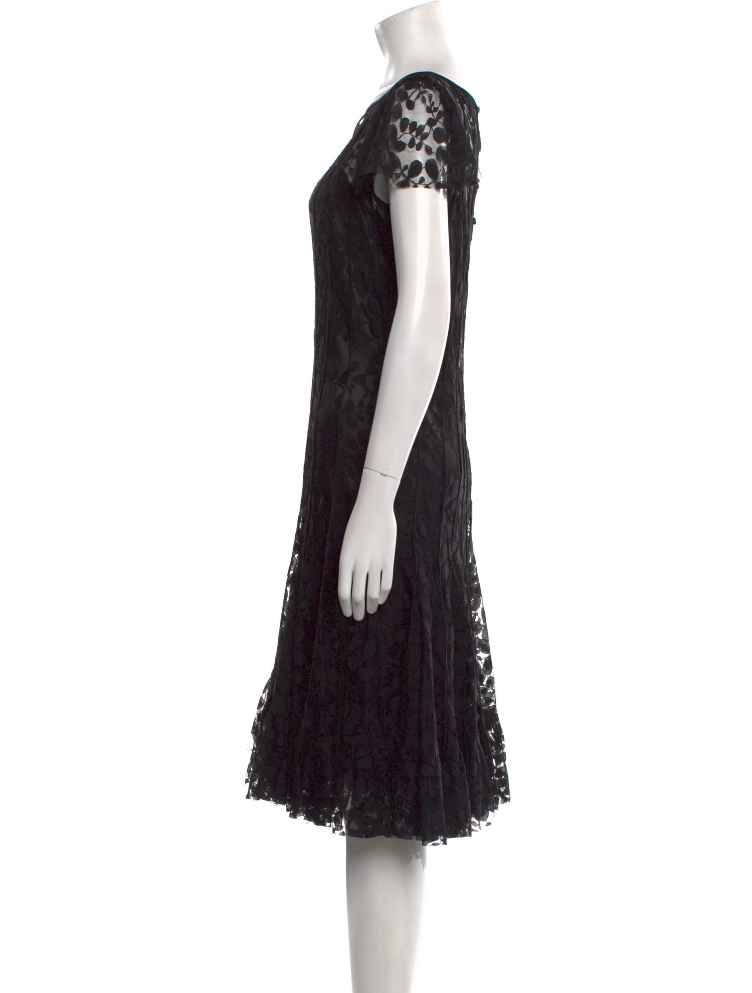 Teri Jon by Rickie Freeman Lace Pattern Knee-Length Dress
