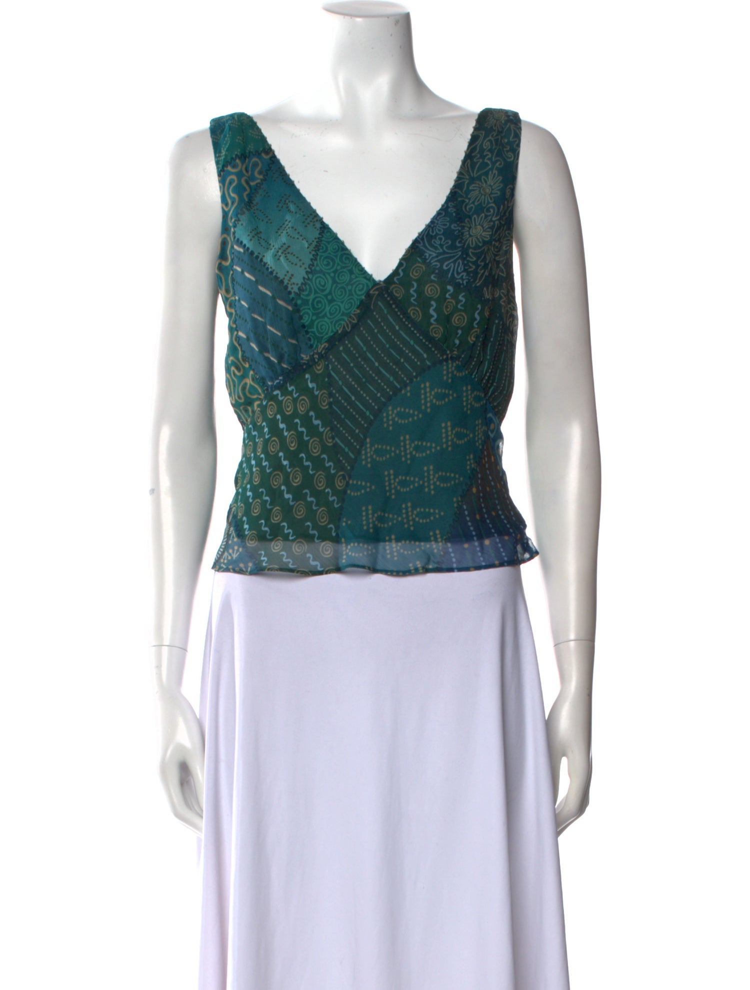 RIXO Printed V-Neck Crop Top