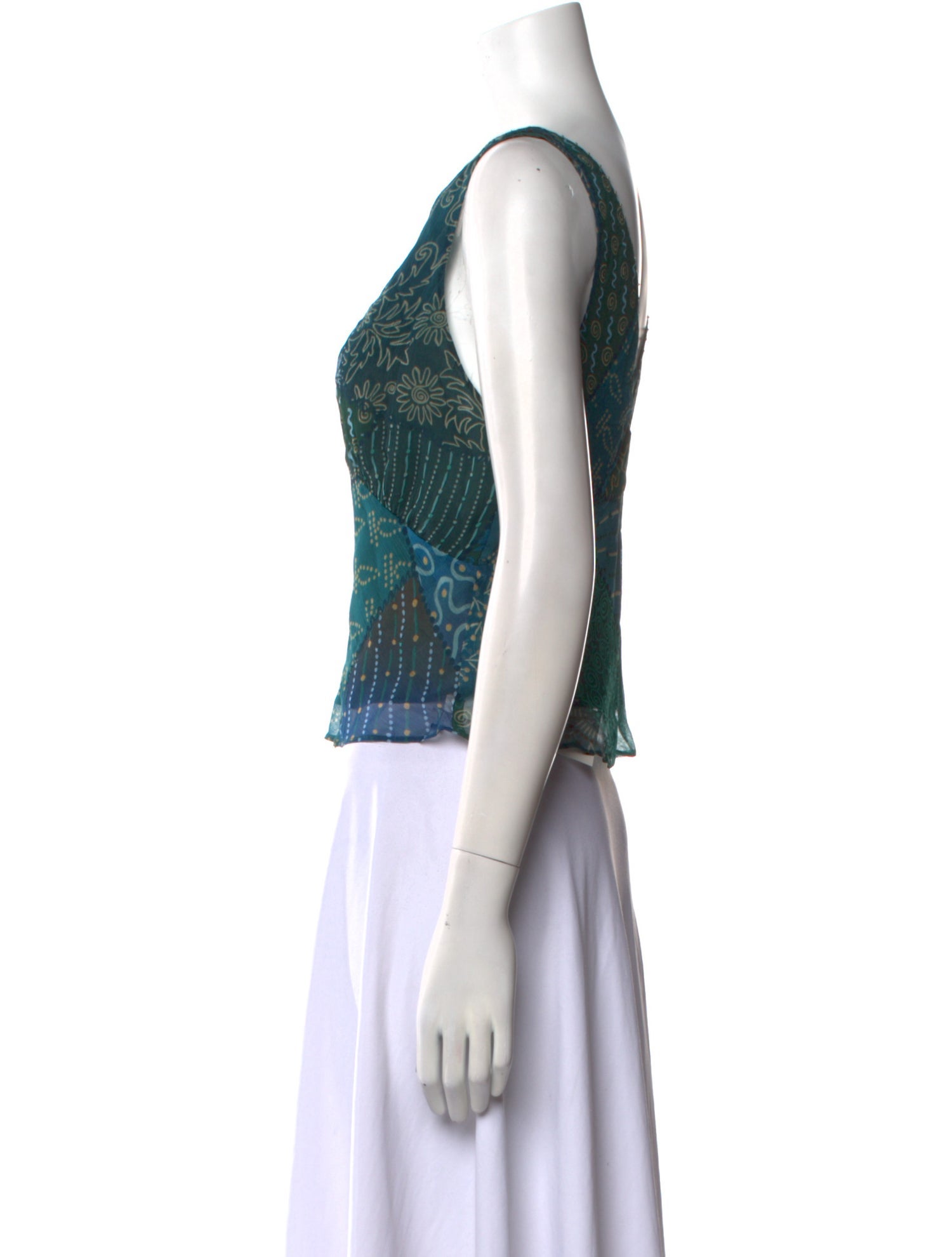 RIXO Printed V-Neck Crop Top