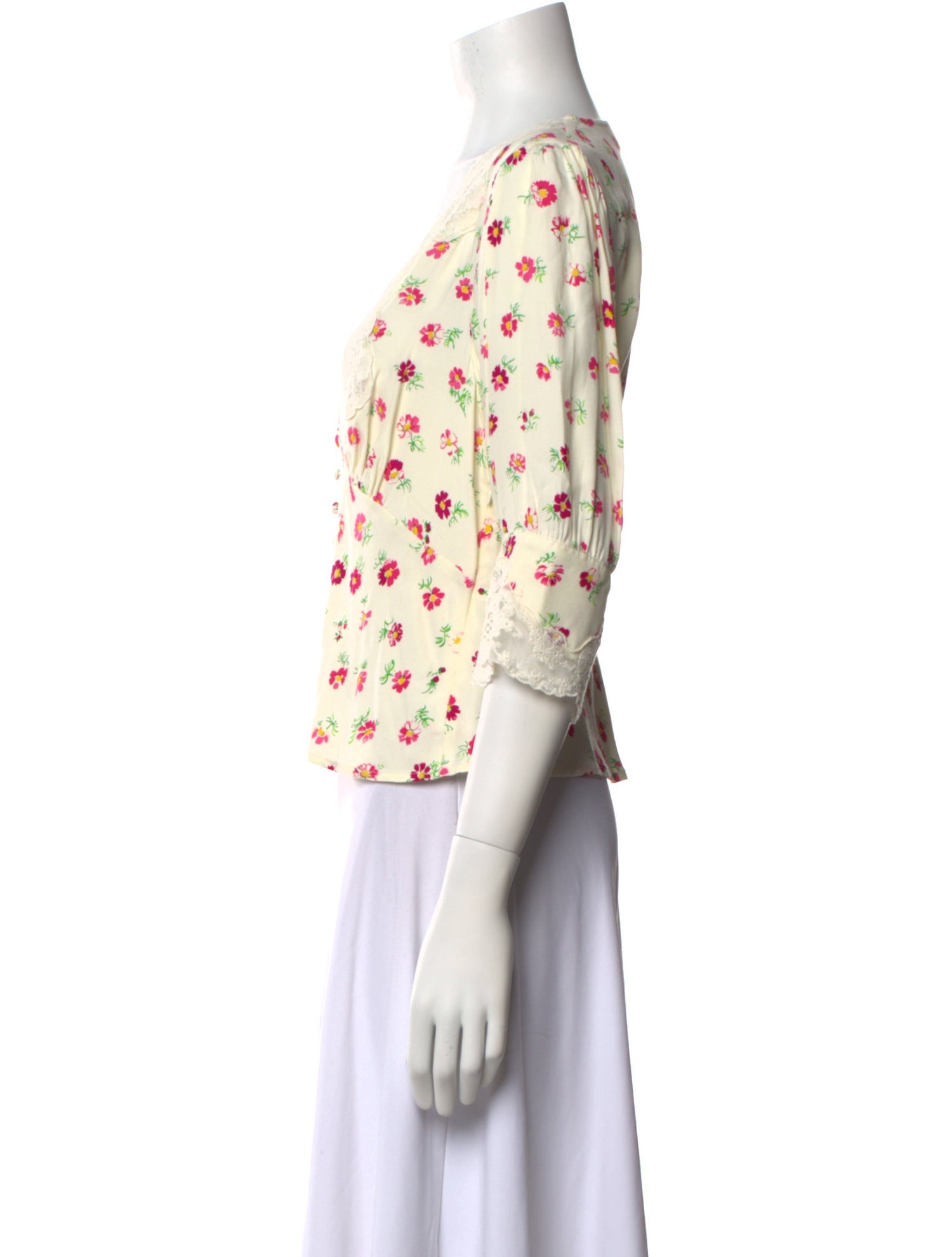 RIXO Floral Print V-Neck Crop Top