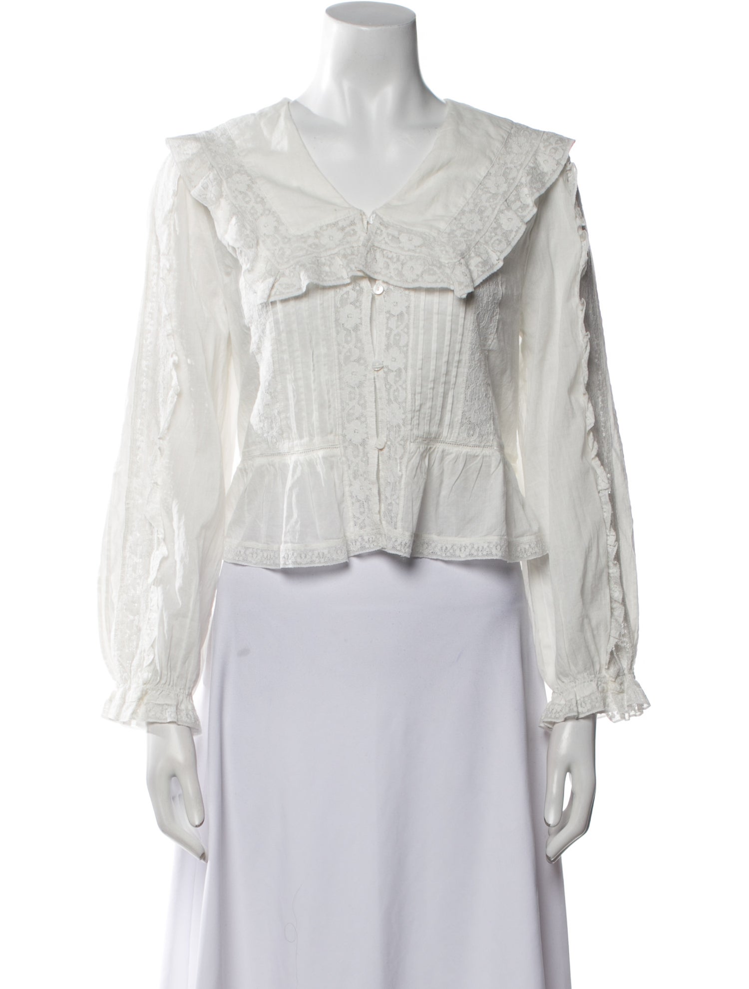 RIXO V-Neck Three-Quarter Sleeve Crop Top