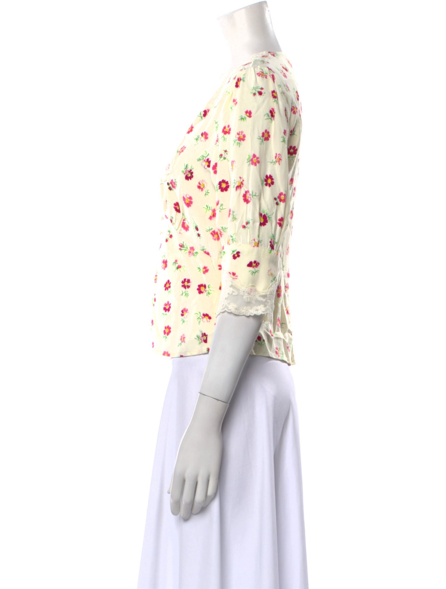 RIXO Floral Print V-Neck Crop Top