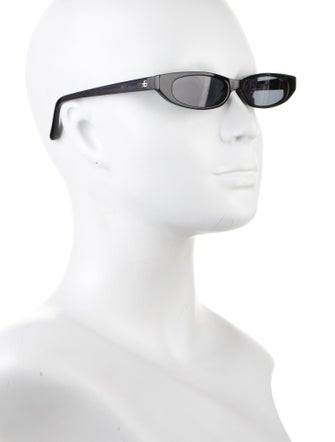 Roberi & Fraud Square Tinted Sunglasses