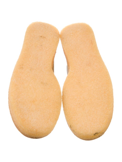 Ronnie Fieg x Clarks Suede Sneakers