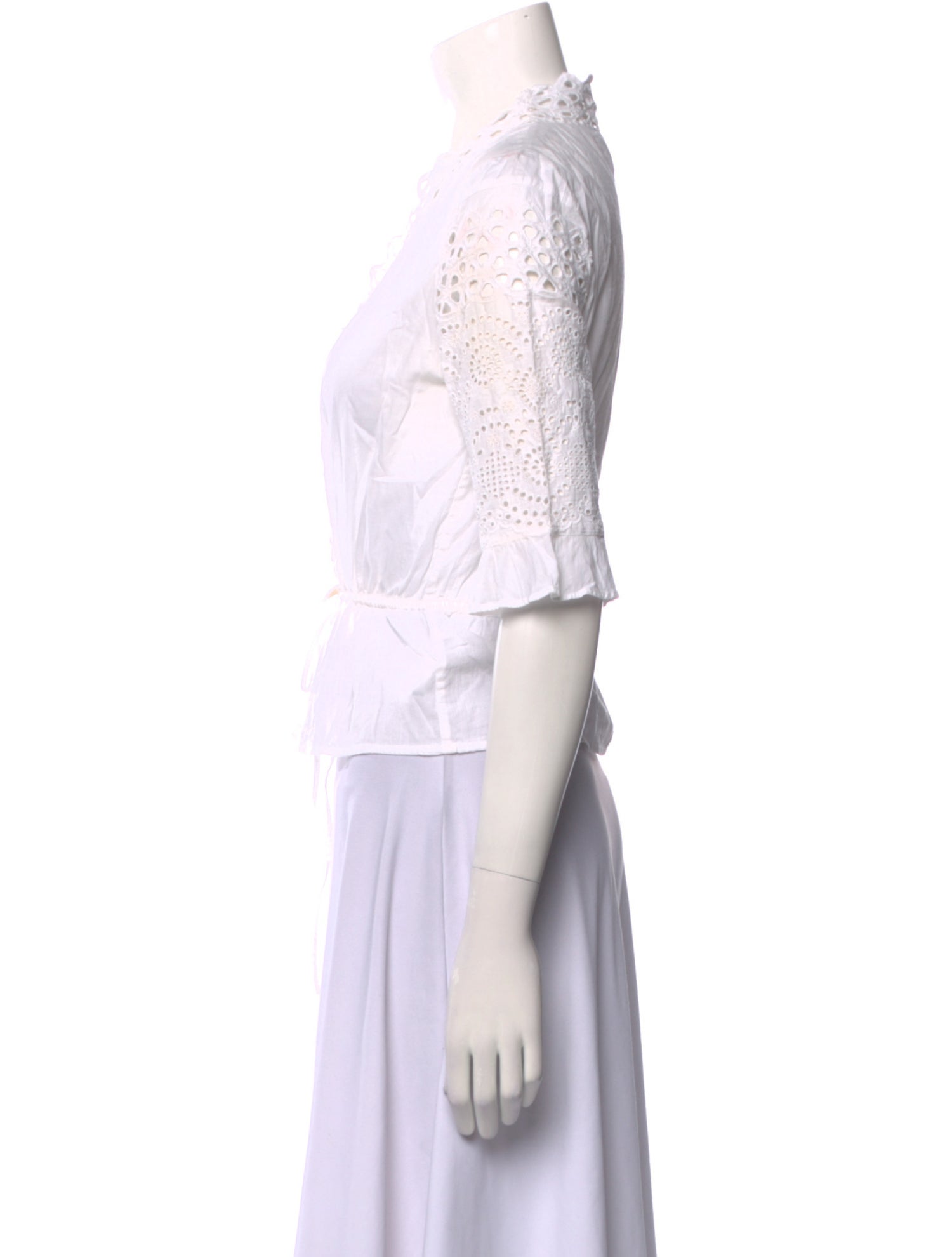 Rouje V-Neck Three-Quarter Sleeve Crop Top