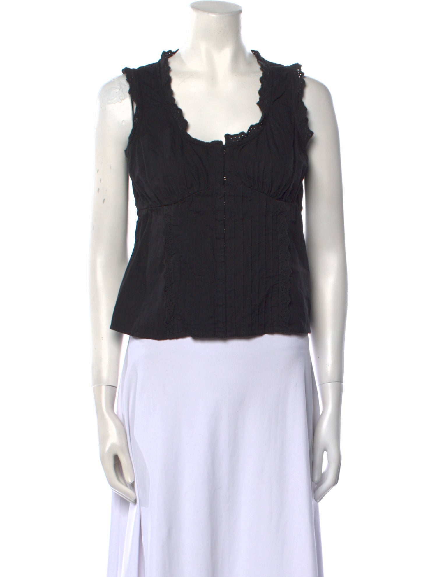 Rouje Scoop Neck Sleeveless Crop Top