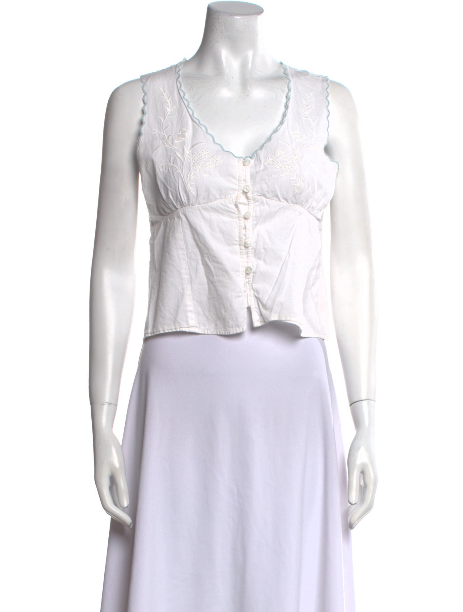 Rouje V-Neck Sleeveless Crop Top