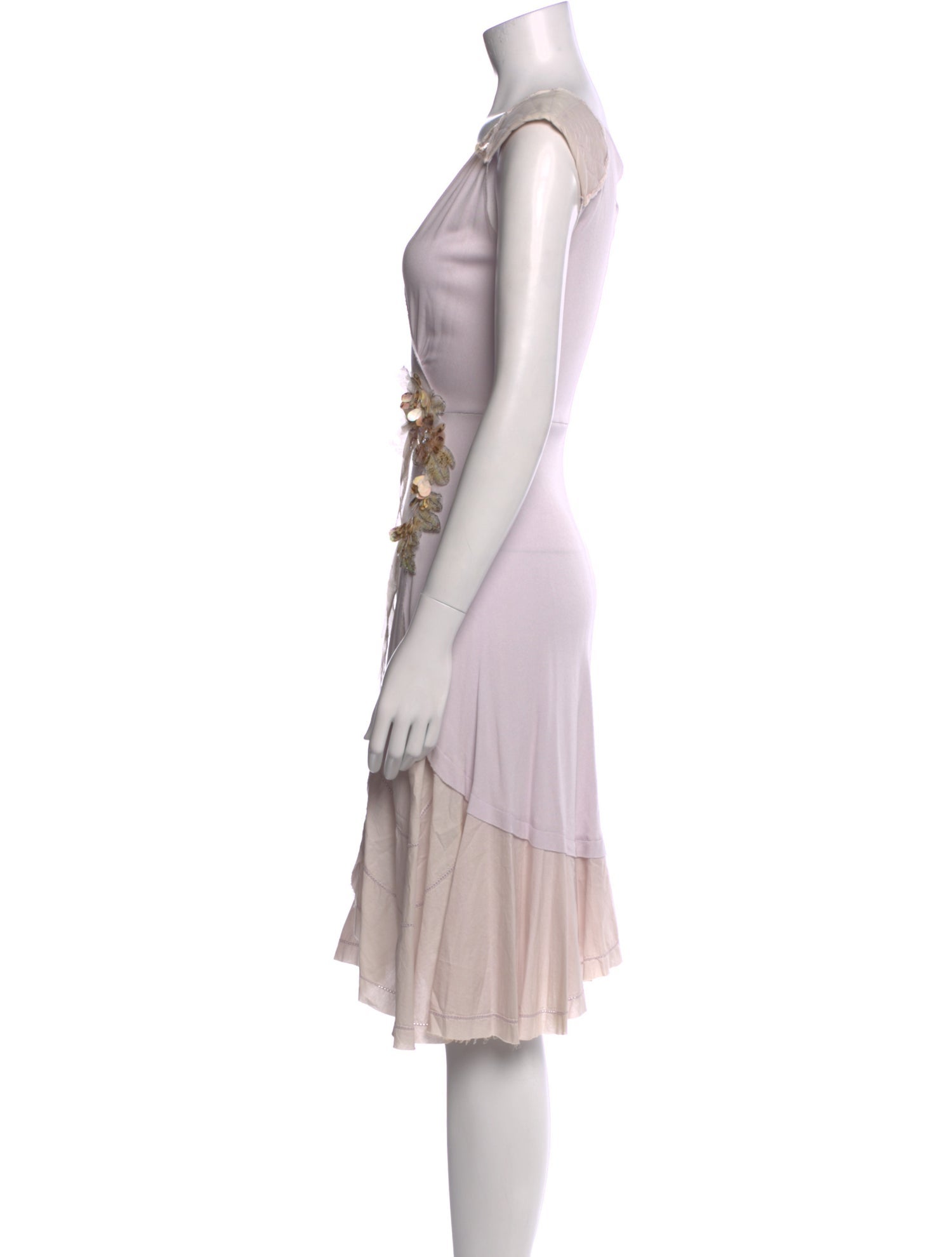 Rozae Nichols V-Neck Midi Length Dress