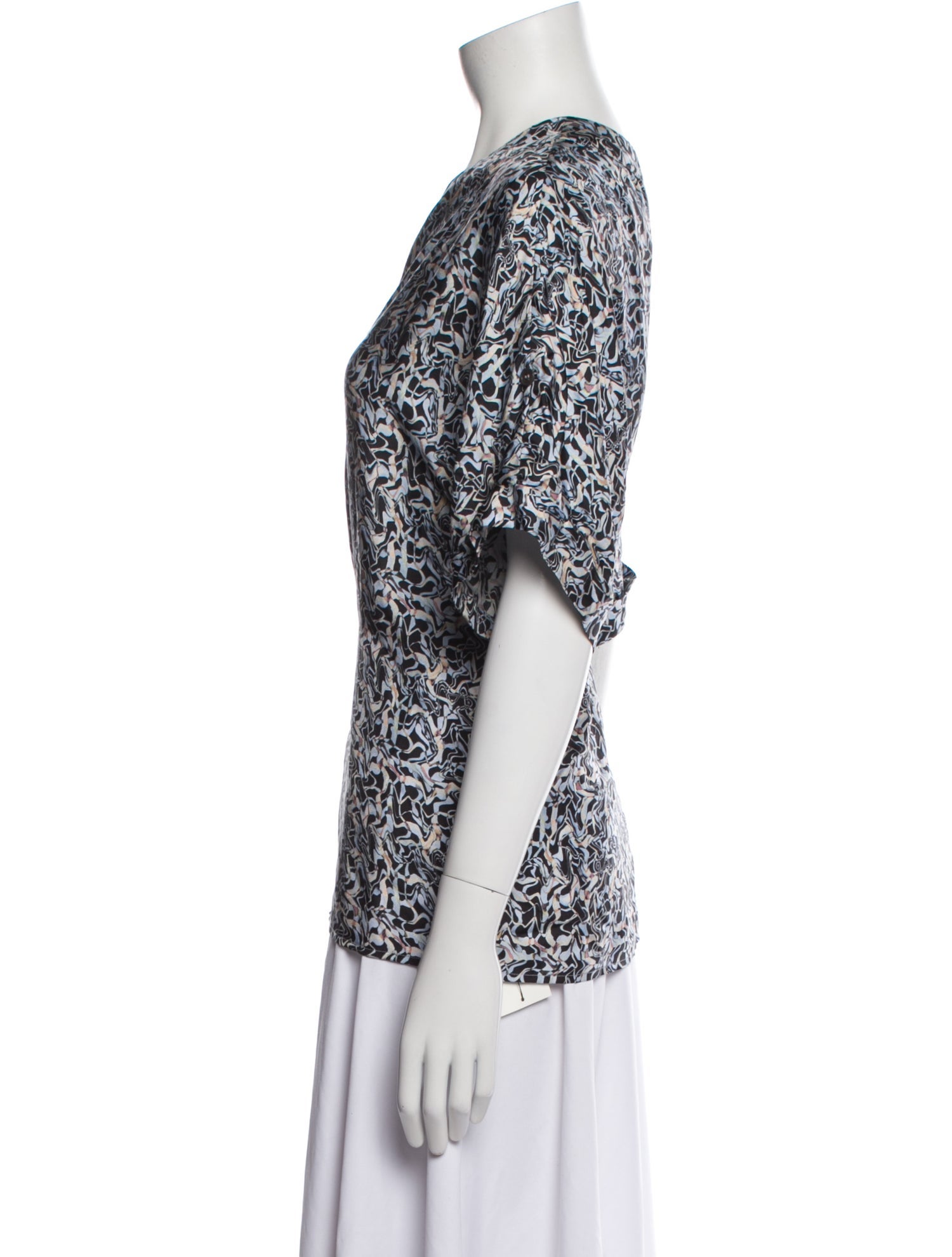 Raquel Allegra Printed V-Neck Blouse