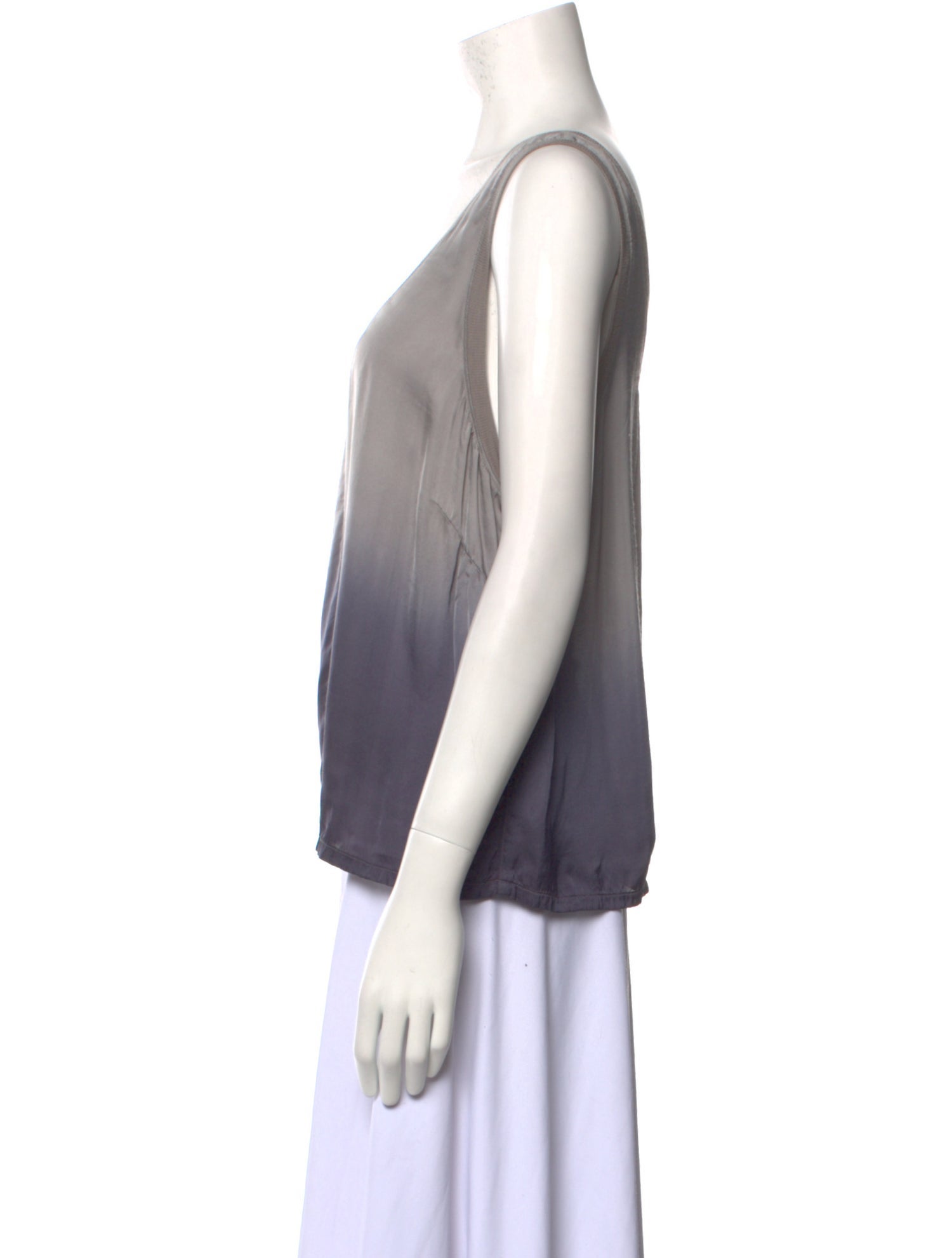 Raquel Allegra Scoop Neck Sleeveless Top