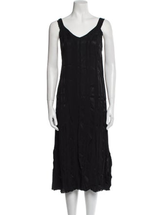 Raquel Allegra V-Neck Midi Length Dress