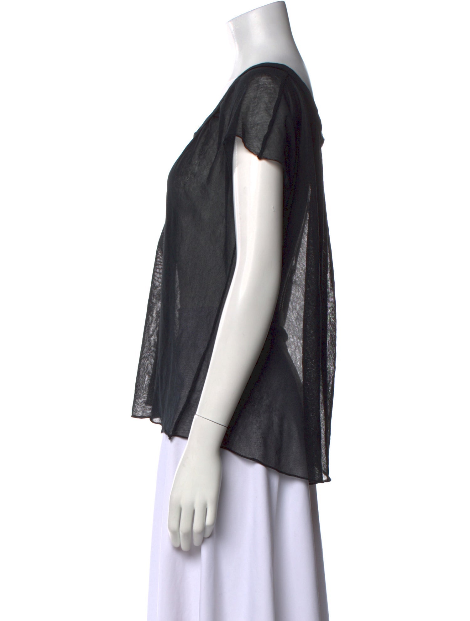 Raquel Allegra Scoop Neck Short Sleeve Blouse