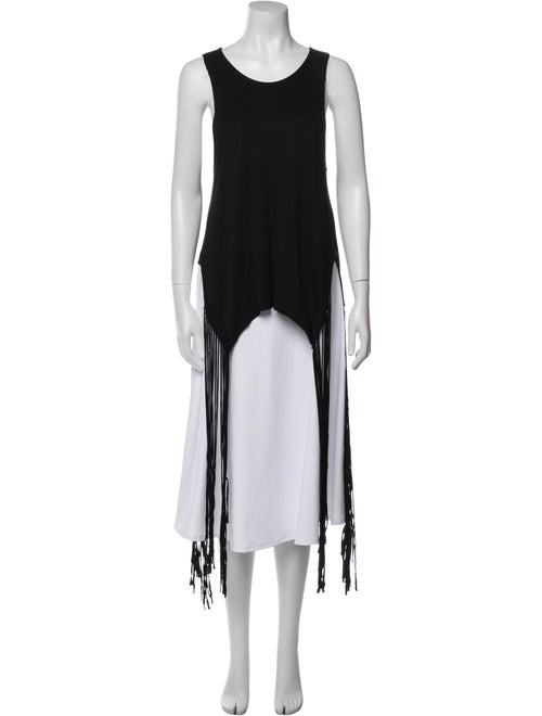 Raquel Allegra Scoop Neck Sleeveless Crop Top