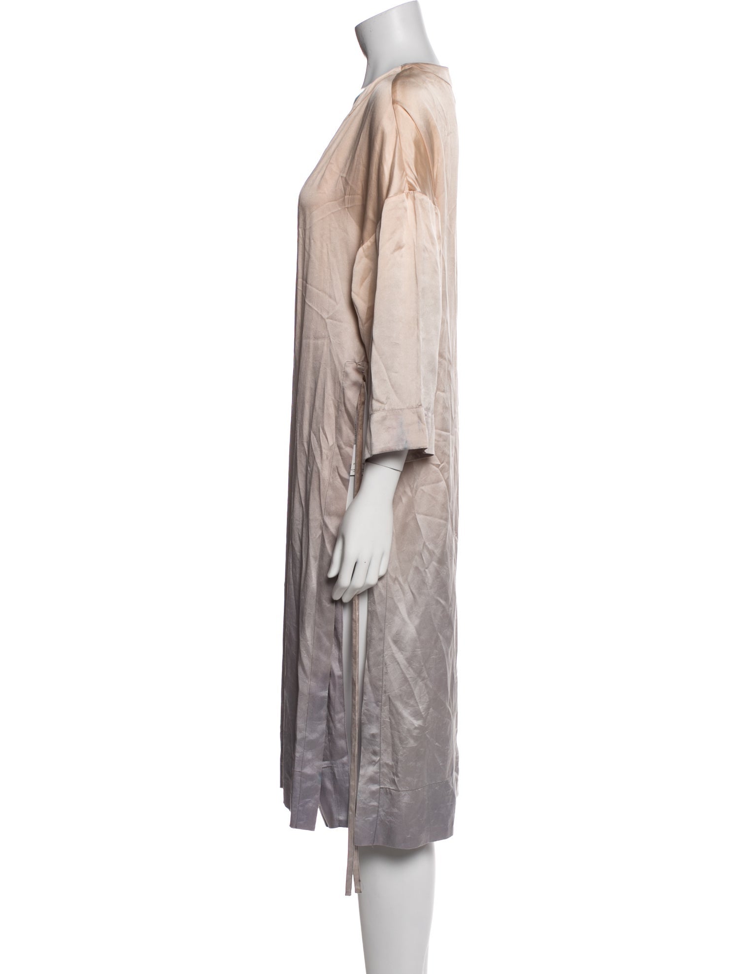 Raquel Allegra Silk Robe