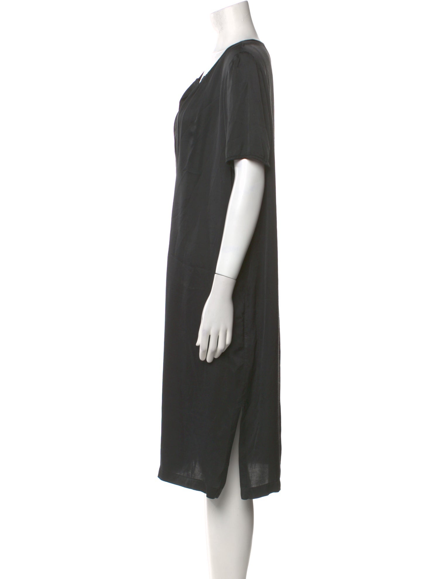 Raquel Allegra V-Neck Knee-Length Dress