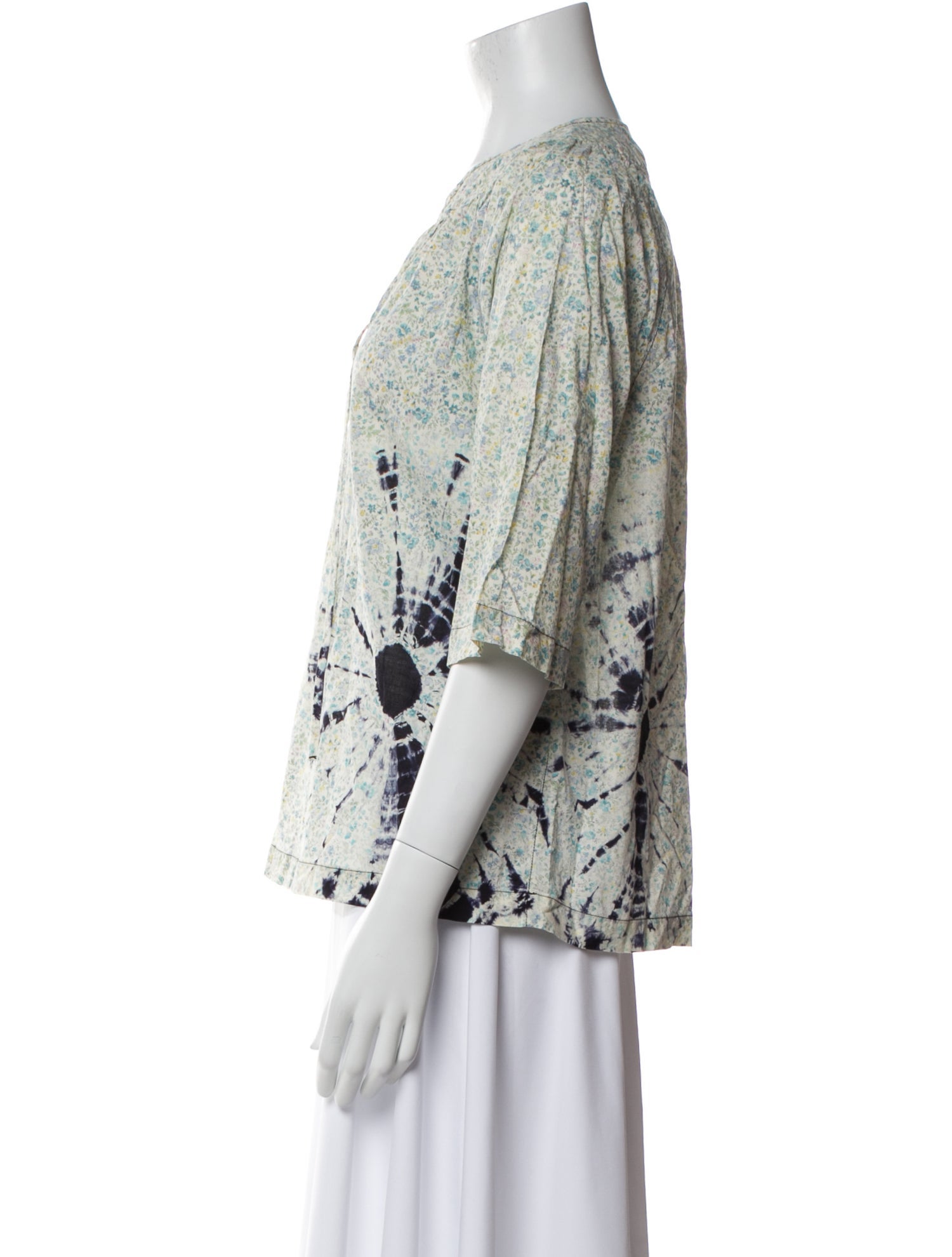 Raquel Allegra Floral Print V-Neck Blouse