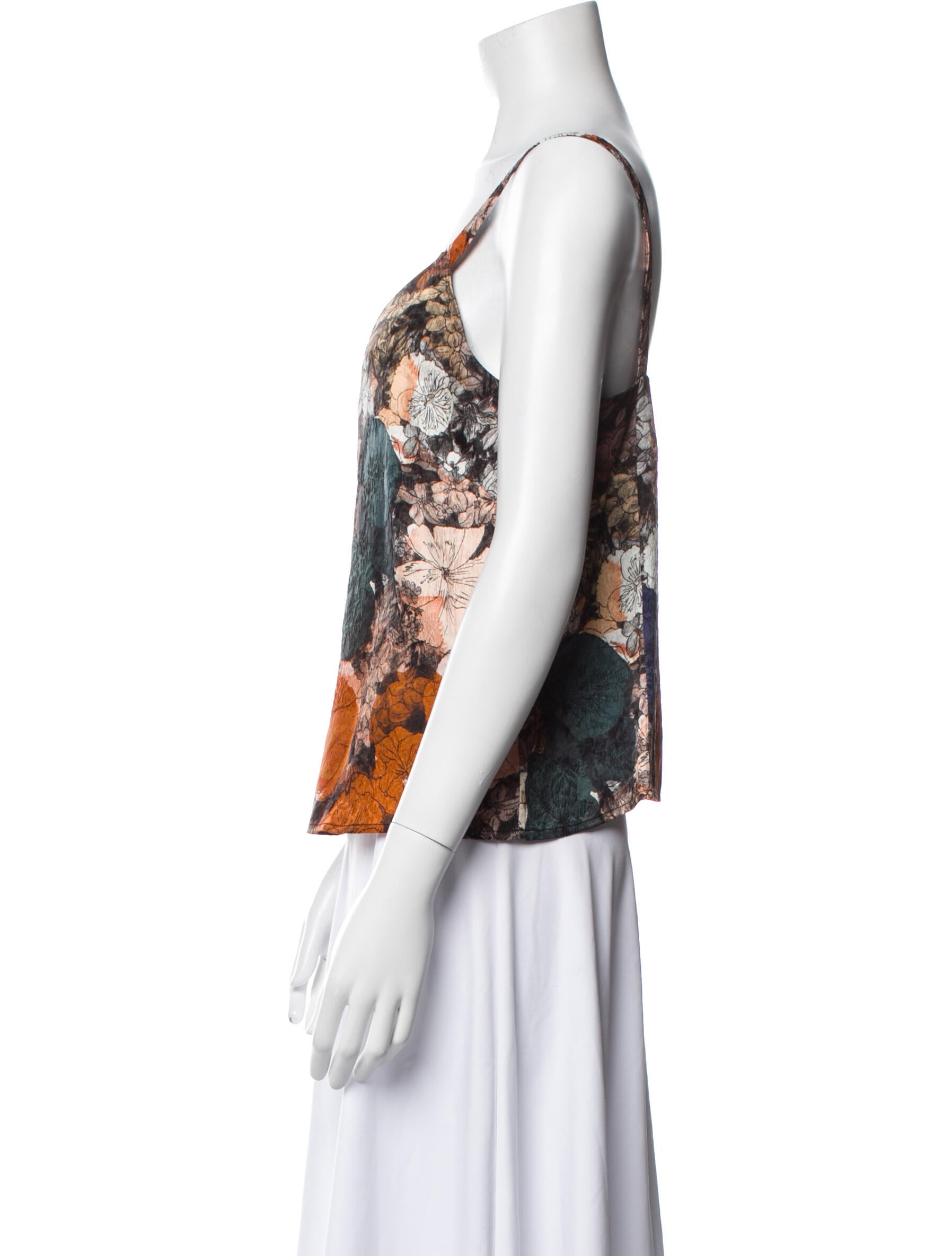 Raquel Allegra Floral Print V-Neck Top