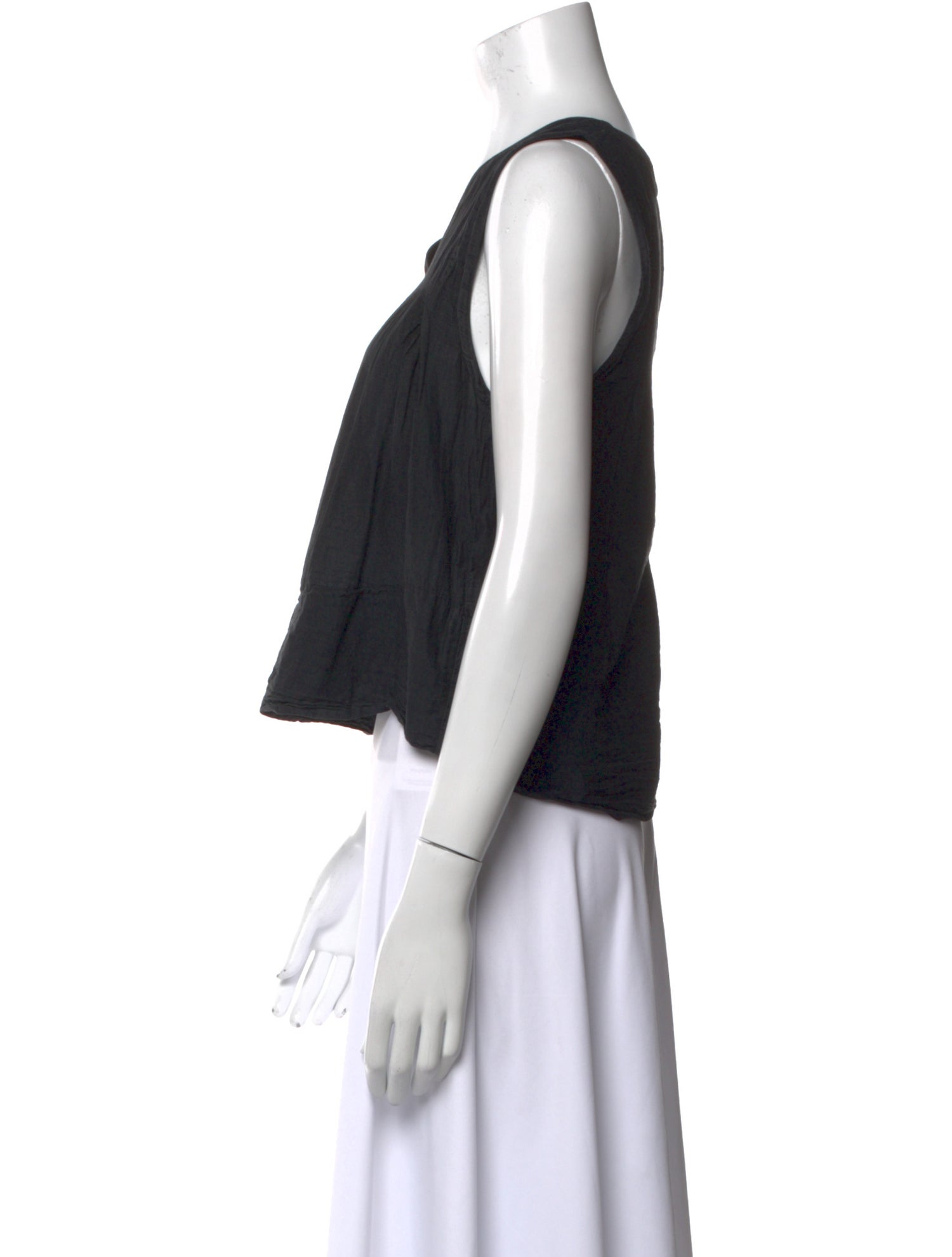 Raquel Allegra V-Neck Sleeveless Crop Top