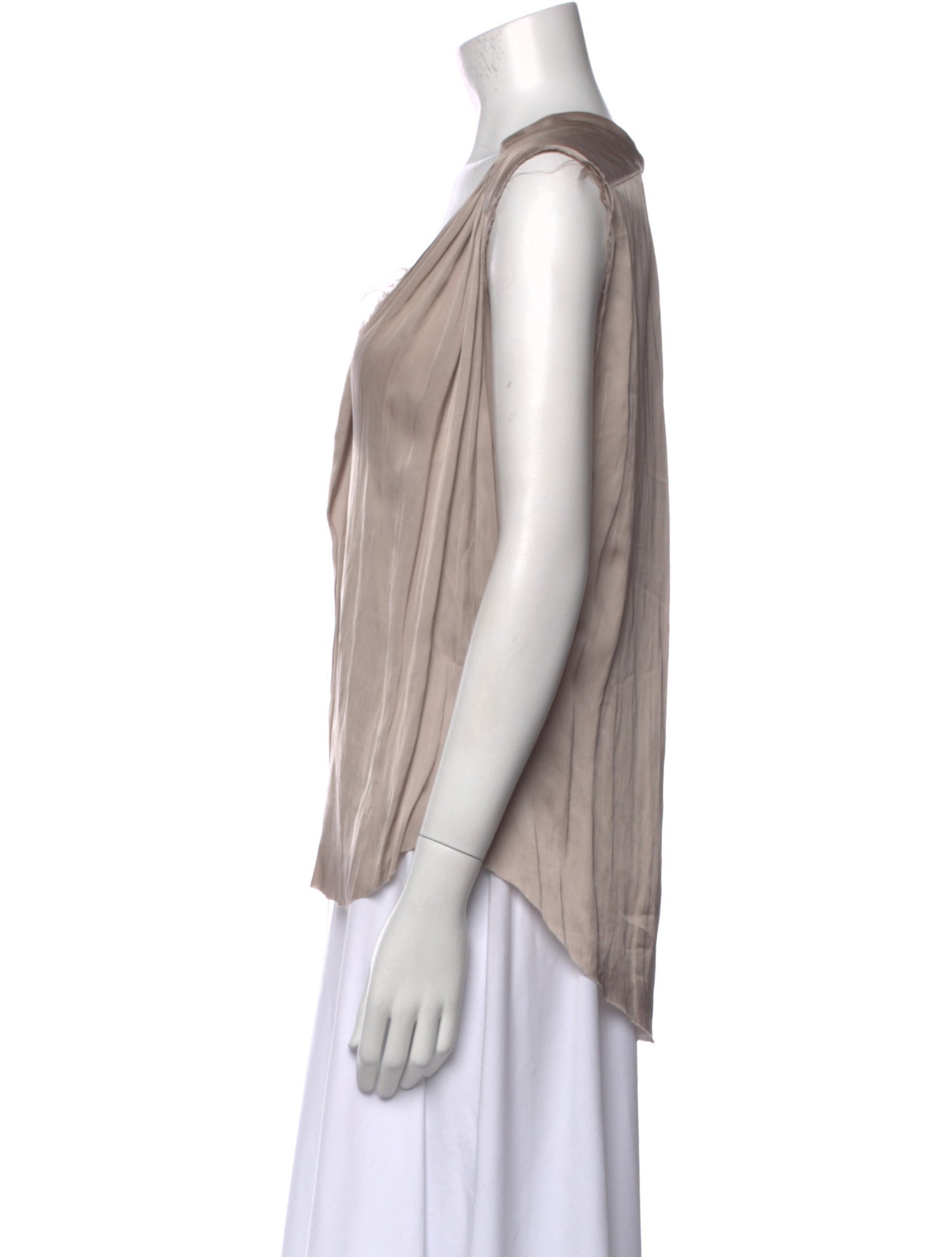 Raquel Allegra V-Neck Sleeveless Blouse