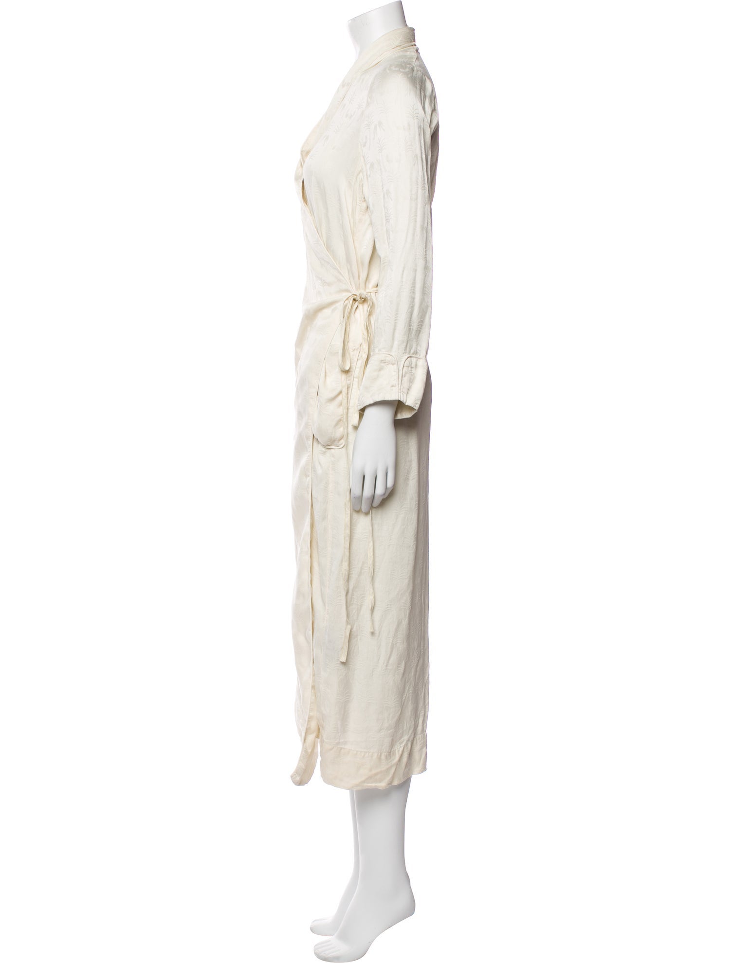 Raquel Allegra Silk Bow Accents Robe