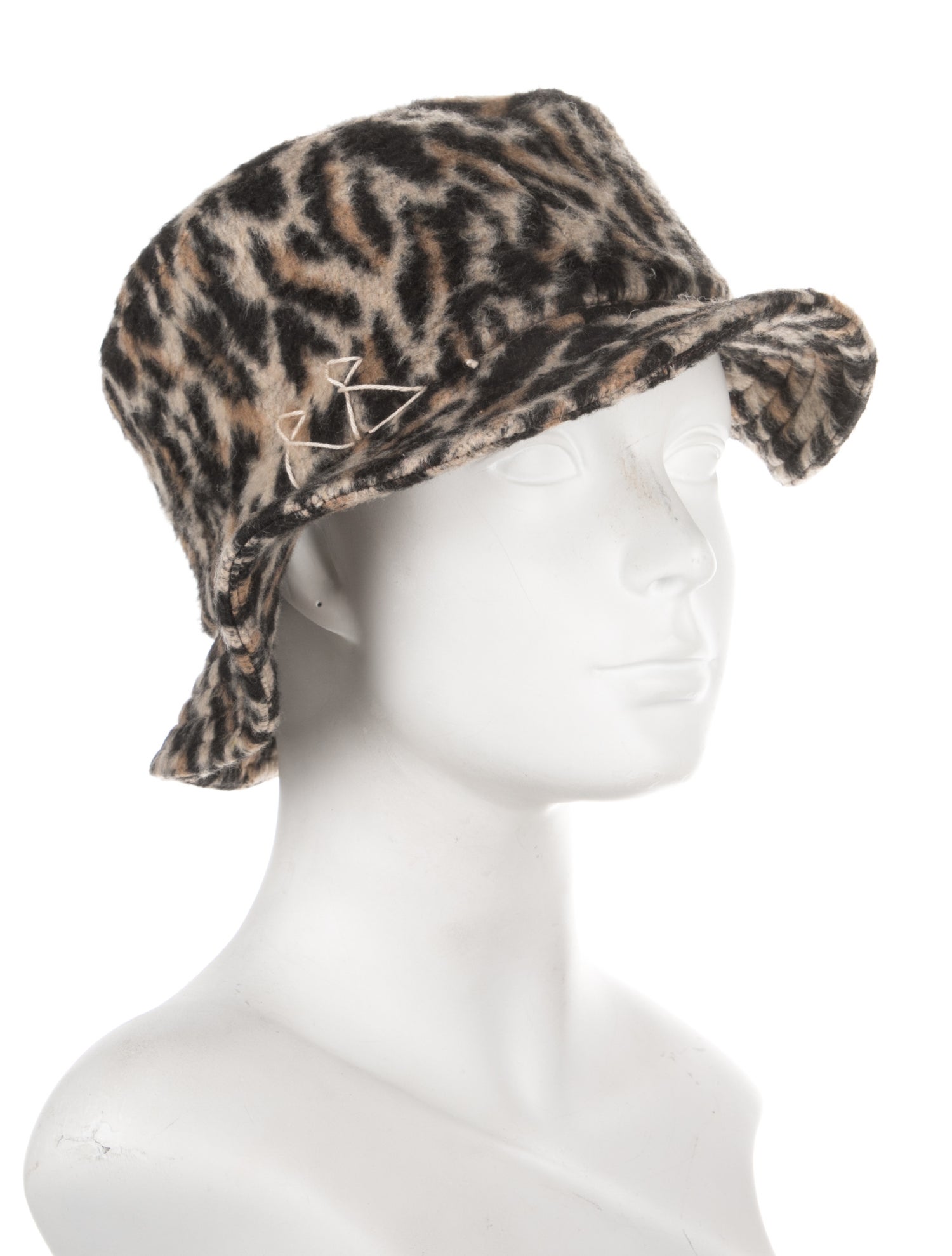 Ruslan Baginskiy Bucket Hat