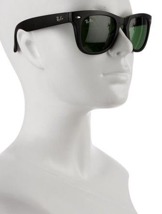 Ray-Ban Folding Wayfarer Sunglasses
