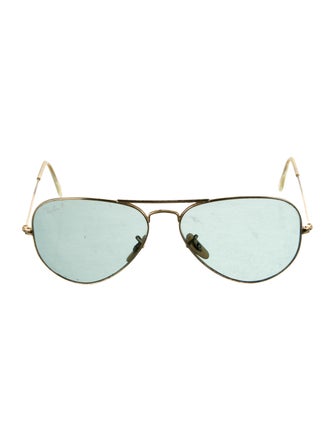 Ray-Ban Aviator Tinted Sunglasses