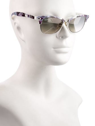 Ray-Ban Wayfarer Gradient Sunglasses