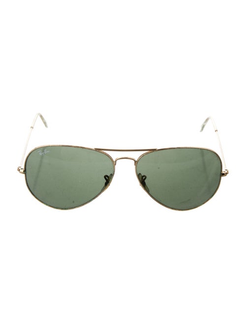 Ray-Ban Aviator Tinted Sunglasses