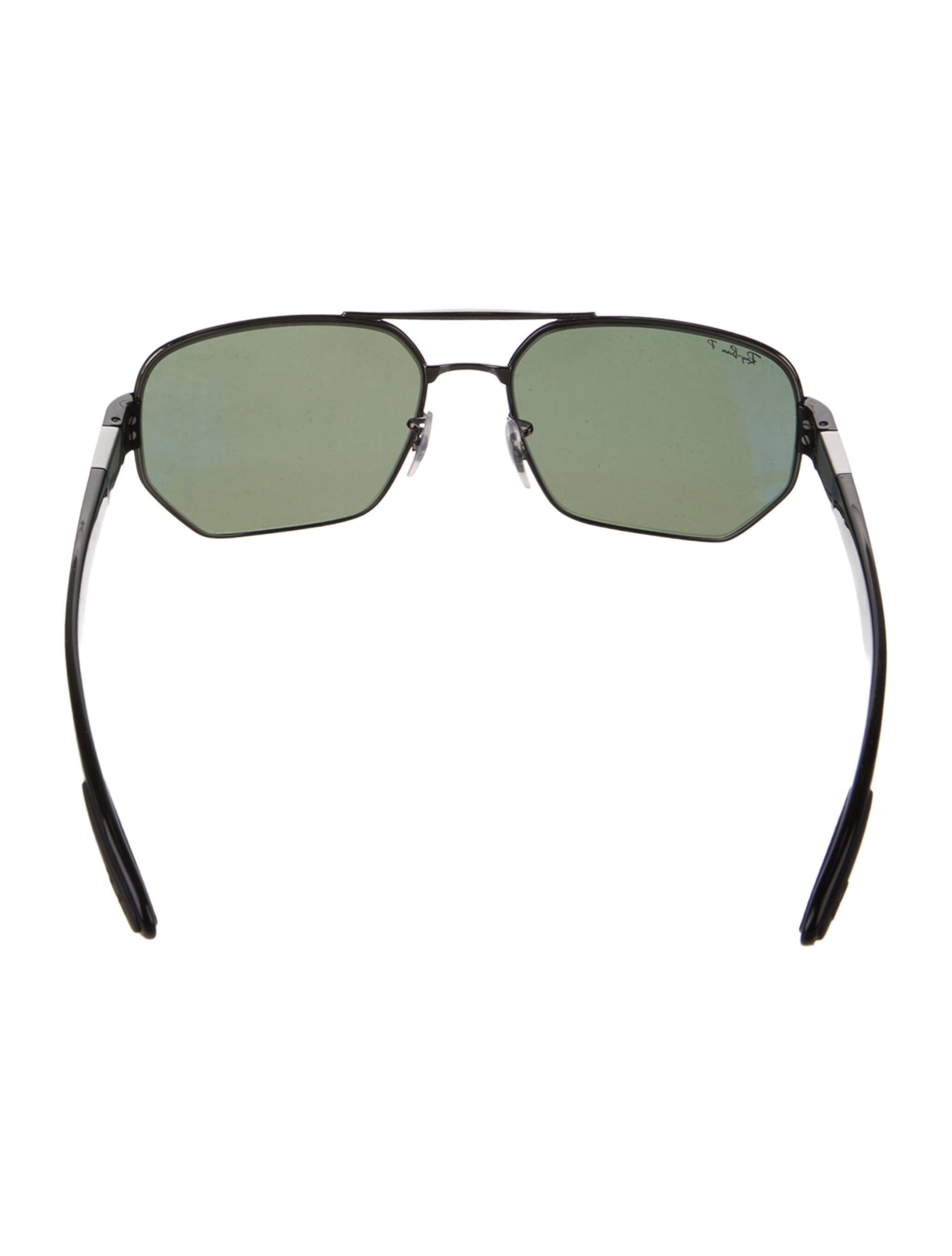 Ray-Ban Aviator Tinted Sunglasses