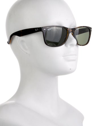 Ray-Ban New Wayfarer Wayfarer Sunglasses