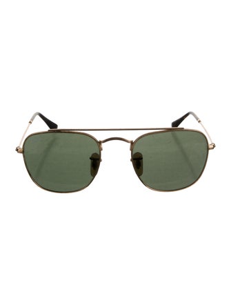 Ray-Ban Aviator Tinted Sunglasses