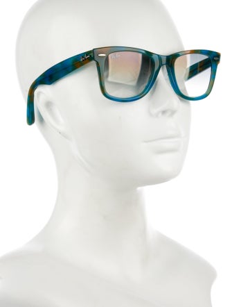 Ray-Ban Wayfarer Gradient Sunglasses