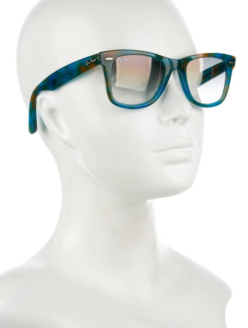 Ray-Ban Wayfarer Gradient Sunglasses