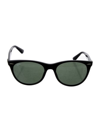 Ray-Ban Wayfarer Tinted Sunglasses