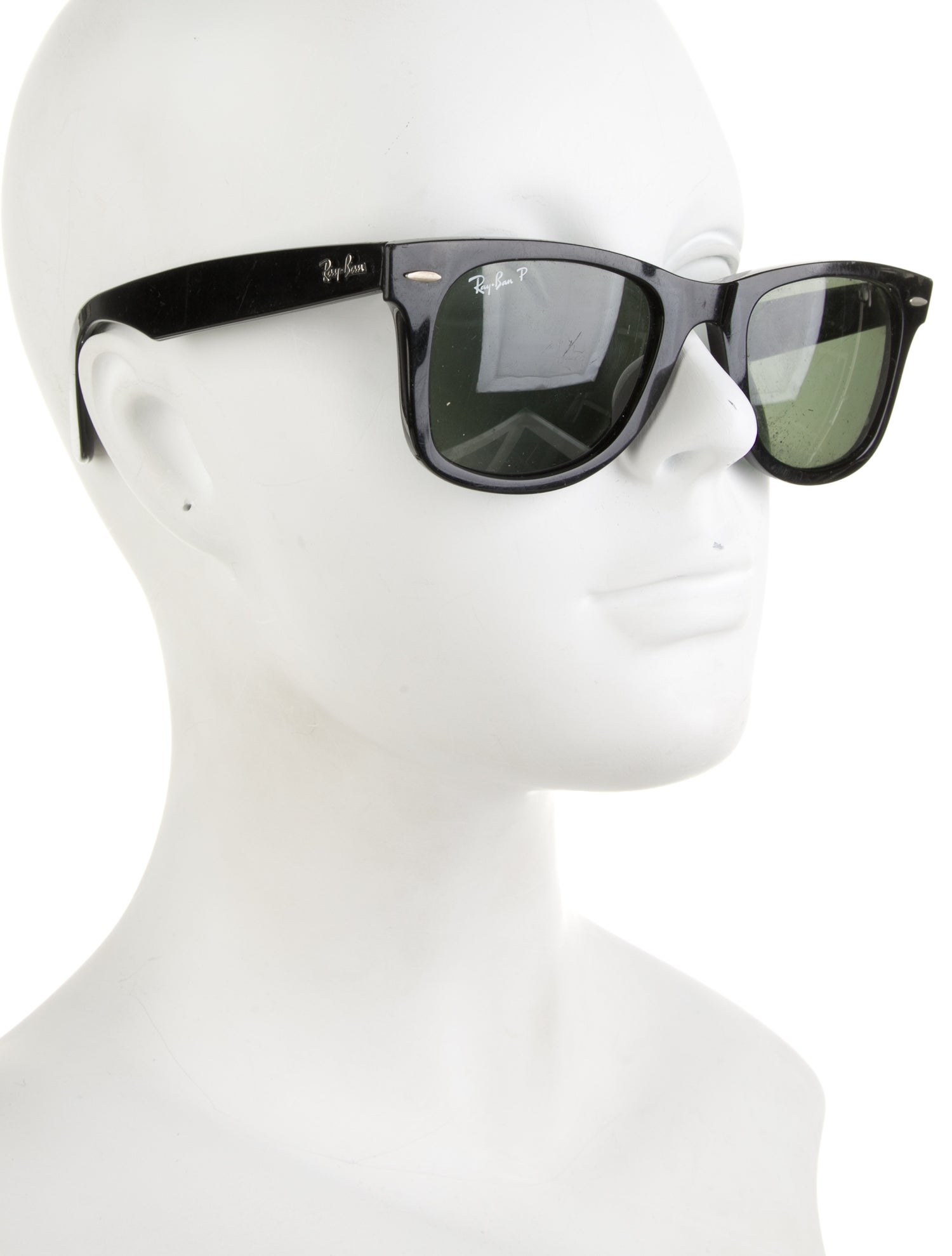 Ray-Ban Wayfarer Tinted Sunglasses