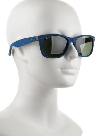 Ray-Ban Wayfarer Tinted Sunglasses